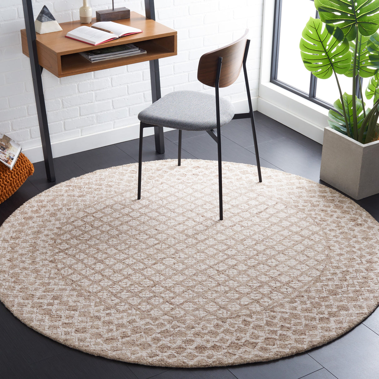 SAFAVIEH Handmade Abstract Suhad Modern Wool Rug