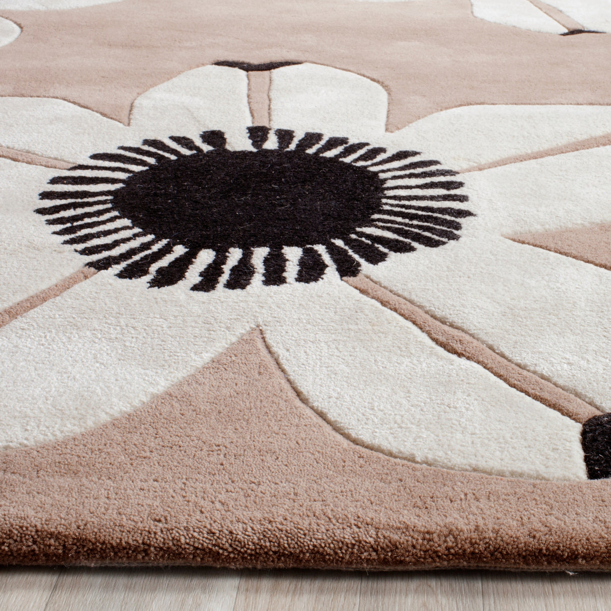 SAFAVIEH Handmade Allure Kondzha Modern Floral Wool Rug