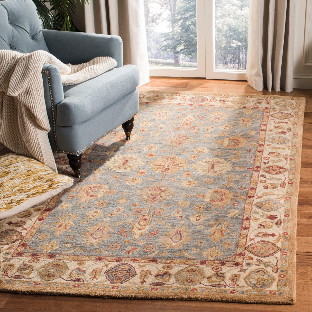 SAFAVIEH Handmade Anatolia Bibbi Traditional Oriental Hand-spun Wool Rug