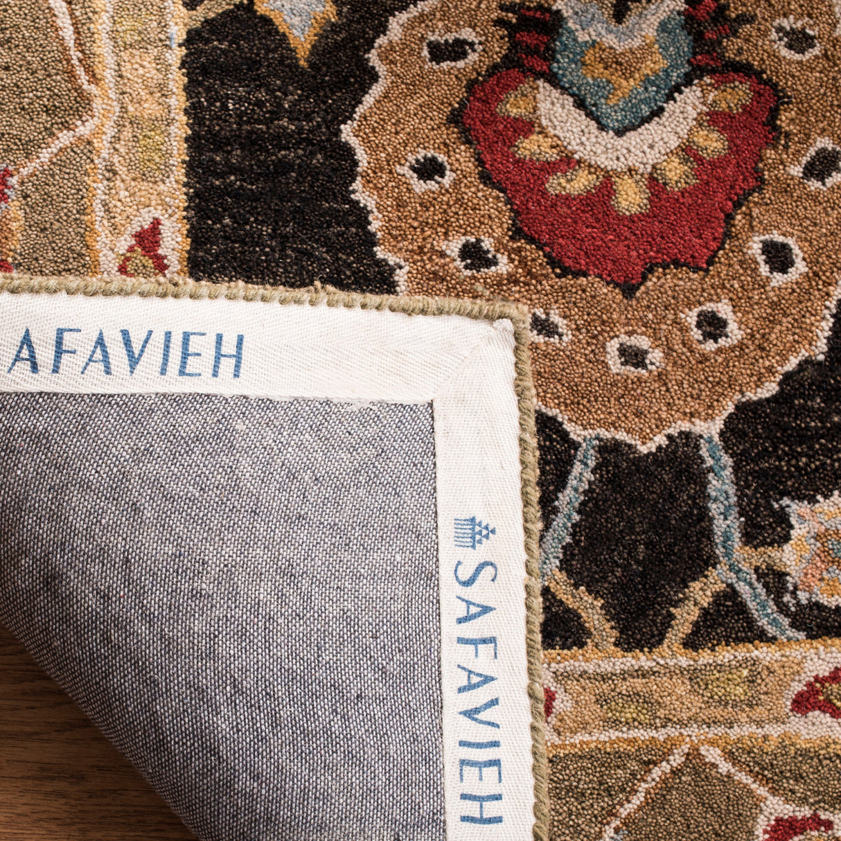 SAFAVIEH Handmade Anatolia Elmaz Traditional Oriental Hand-spun Wool Rug