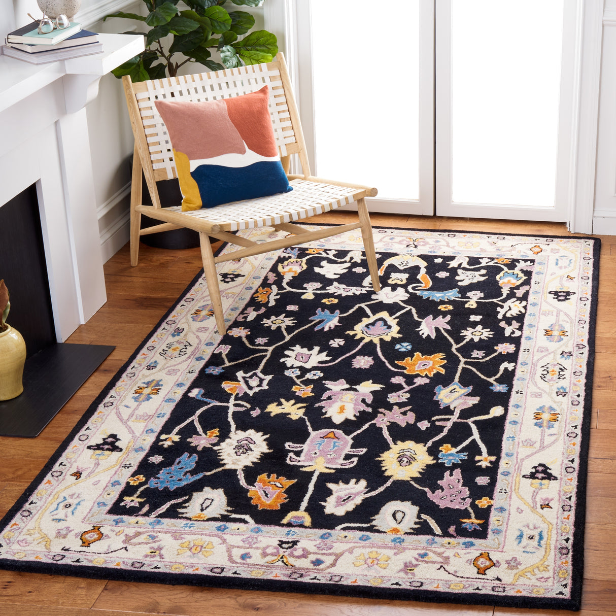 SAFAVIEH Handmade Anatolia Elsy Wool Rug