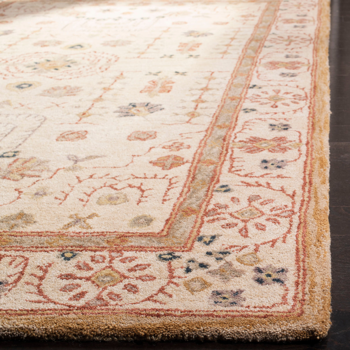 SAFAVIEH Handmade Anatolia Jamesina Traditional Oriental Hand-spun Wool Rug