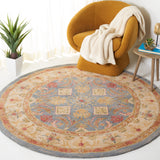 SAFAVIEH Handmade Anatolia Lieke Traditional Oriental Hand-spun Wool Rug