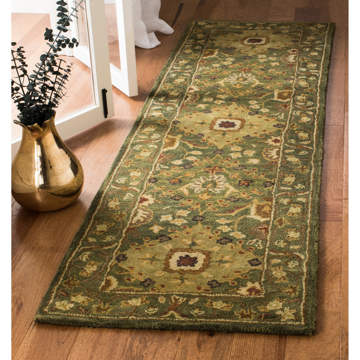 SAFAVIEH Handmade Antiquity Allegonde Traditional Oriental Wool Rug