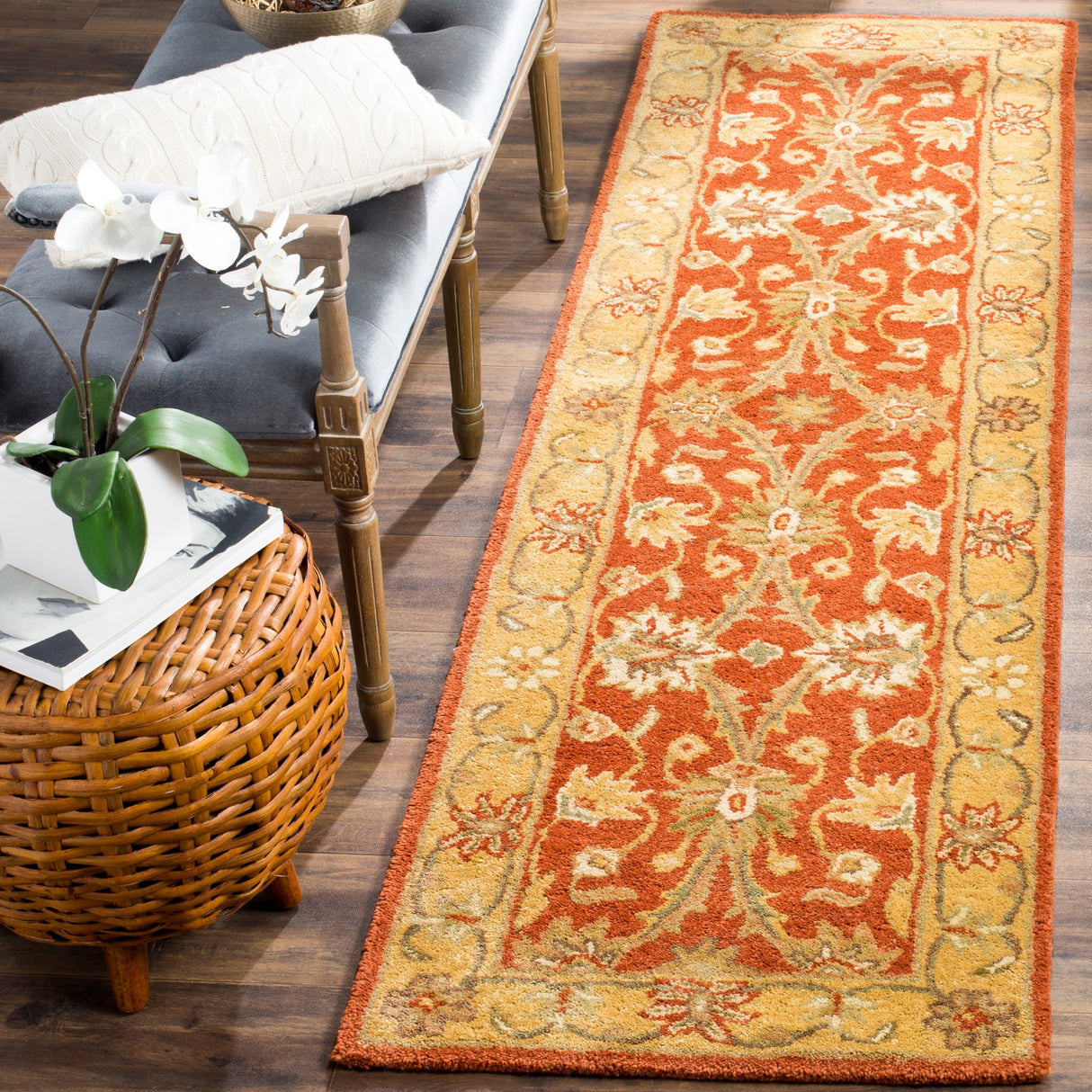 SAFAVIEH Handmade Antiquity Edie Traditional Oriental Wool Rug