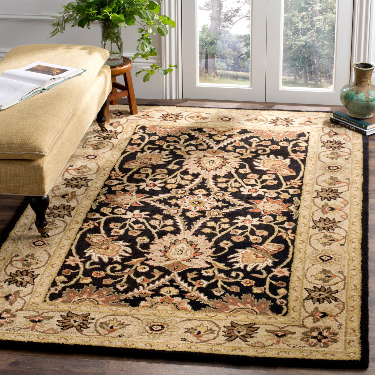 SAFAVIEH Handmade Antiquity Edie Traditional Oriental Wool Rug