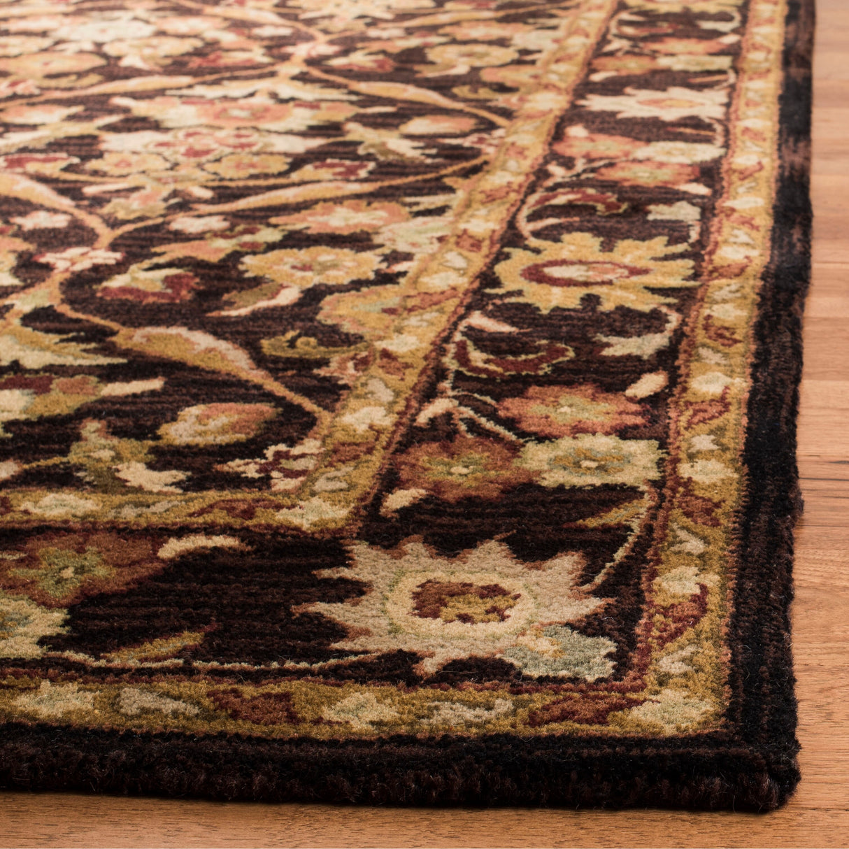 SAFAVIEH Handmade Antiquity Smiljka Traditional Oriental Wool Rug