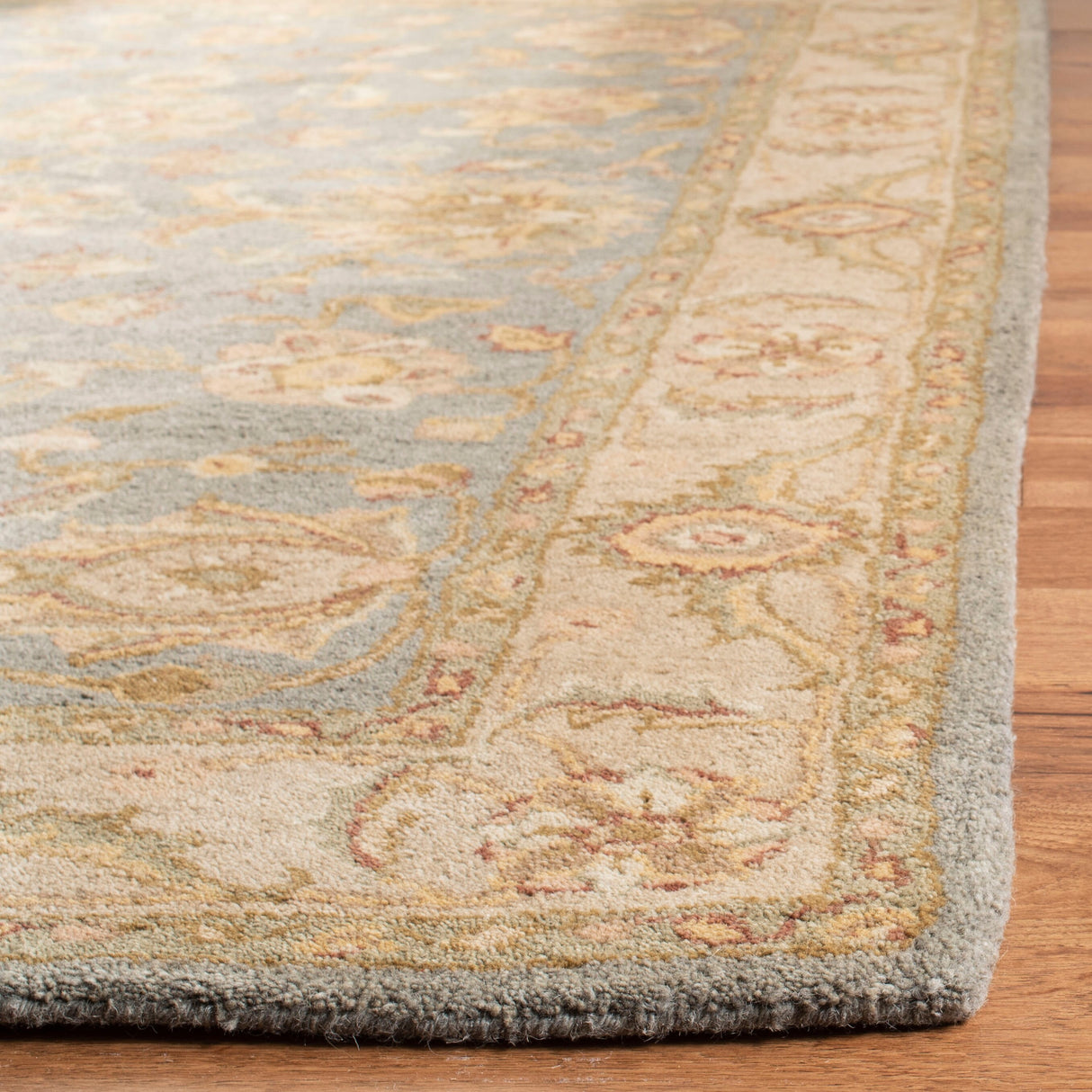 SAFAVIEH Handmade Antiquity Zelinda Traditional Oriental Wool Rug