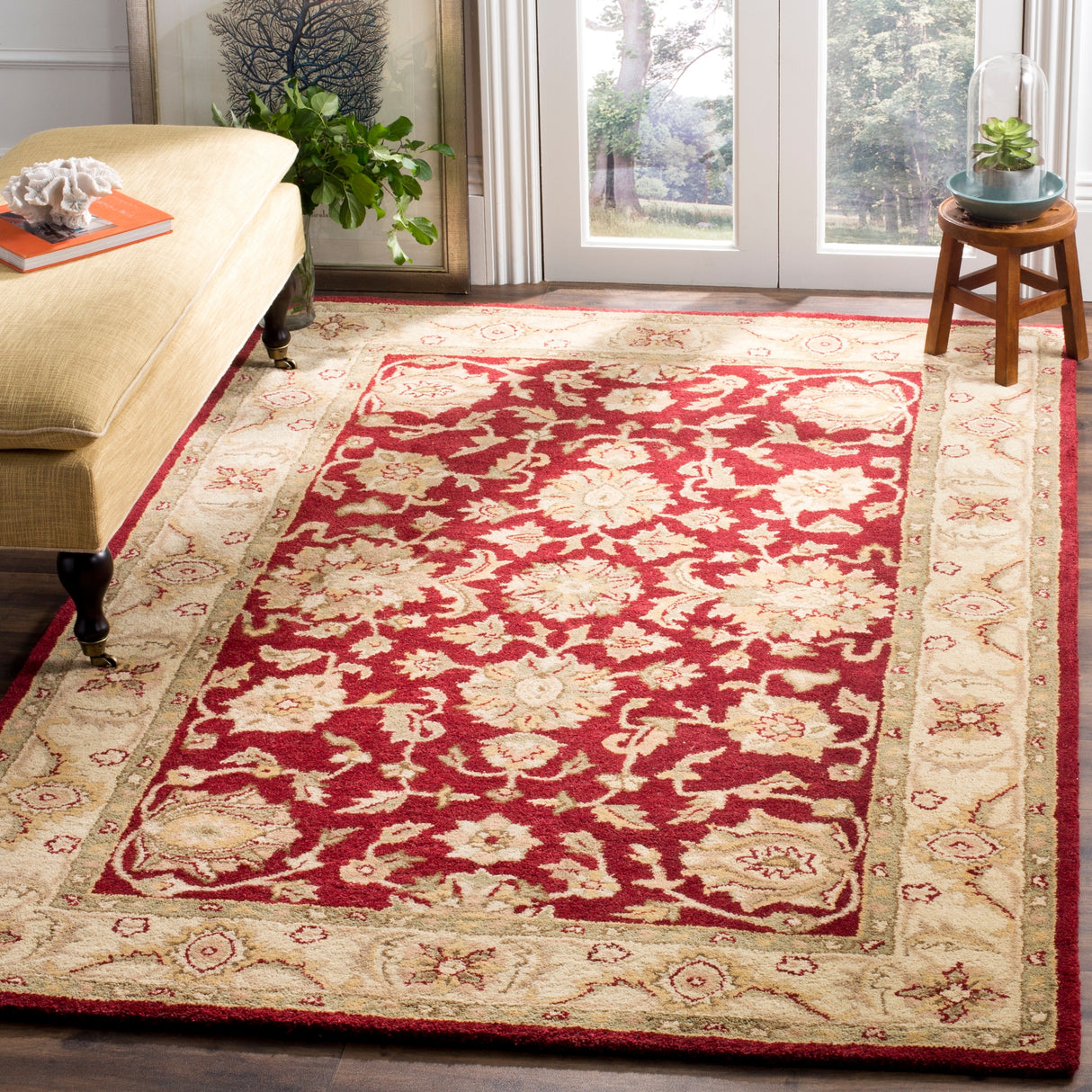 SAFAVIEH Handmade Antiquity Zelinda Traditional Oriental Wool Rug