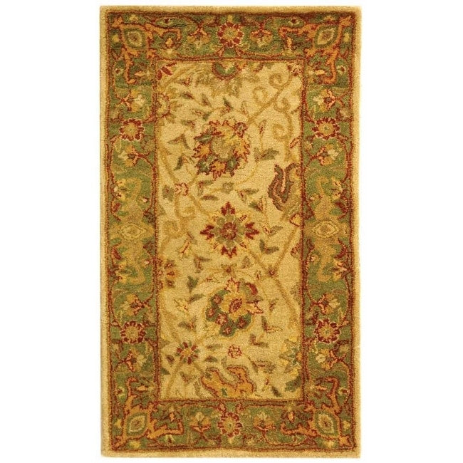 SAFAVIEH Handmade Antiquity Zuriñe Traditional Oriental Wool Rug