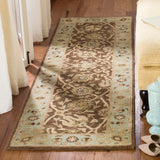 SAFAVIEH Handmade Antiquity Zuriñe Traditional Oriental Wool Rug