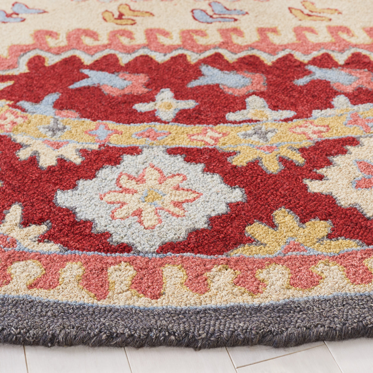 SAFAVIEH Handmade Aspen Evdokiya & Eclectic Tribal Wool Rug