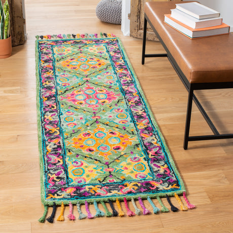 SAFAVIEH Handmade Aspen Gustl Boho Tassel Wool Rug