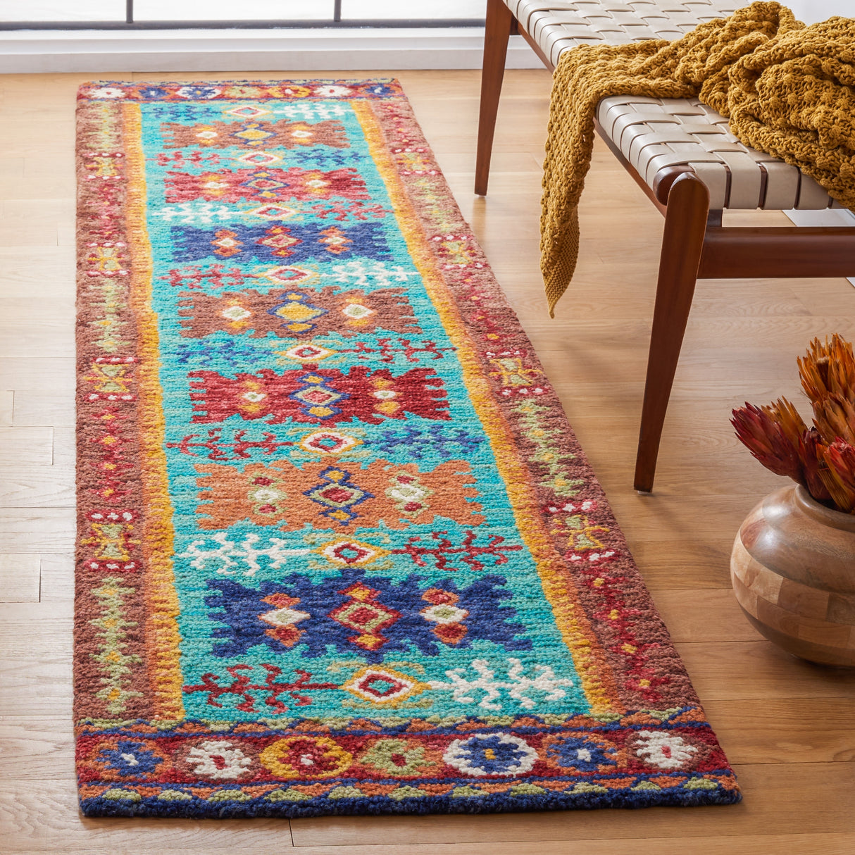 SAFAVIEH Handmade Aspen Nursal Boho Tribal Wool Rug