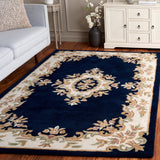 SAFAVIEH Handmade Aubusson Hale Traditional Wool Rug.