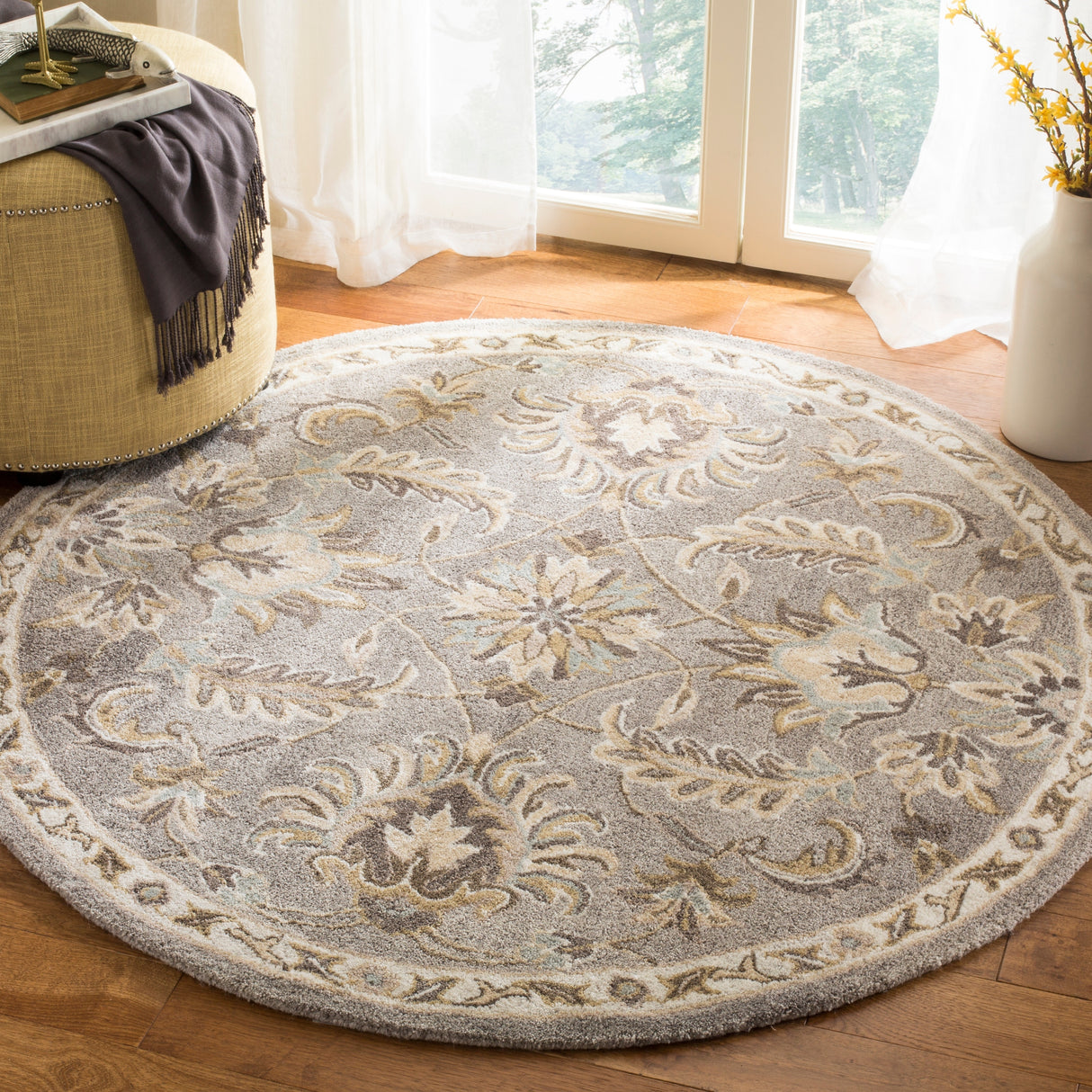 SAFAVIEH Handmade Bella Veselka Modern Floral Wool Rug