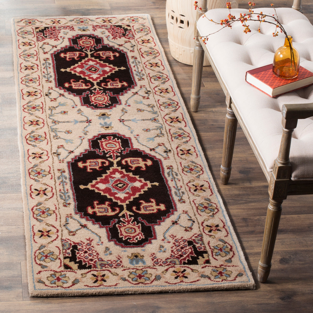 SAFAVIEH Handmade Bellagio Adelya Modern Oriental Wool Rug