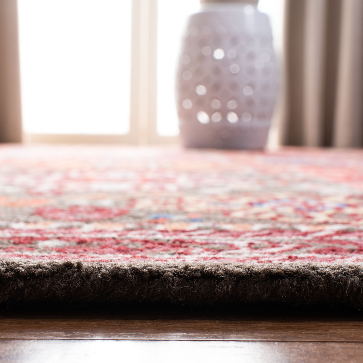 SAFAVIEH Handmade Bellagio Dirce Modern & Contemporary Oriental Wool