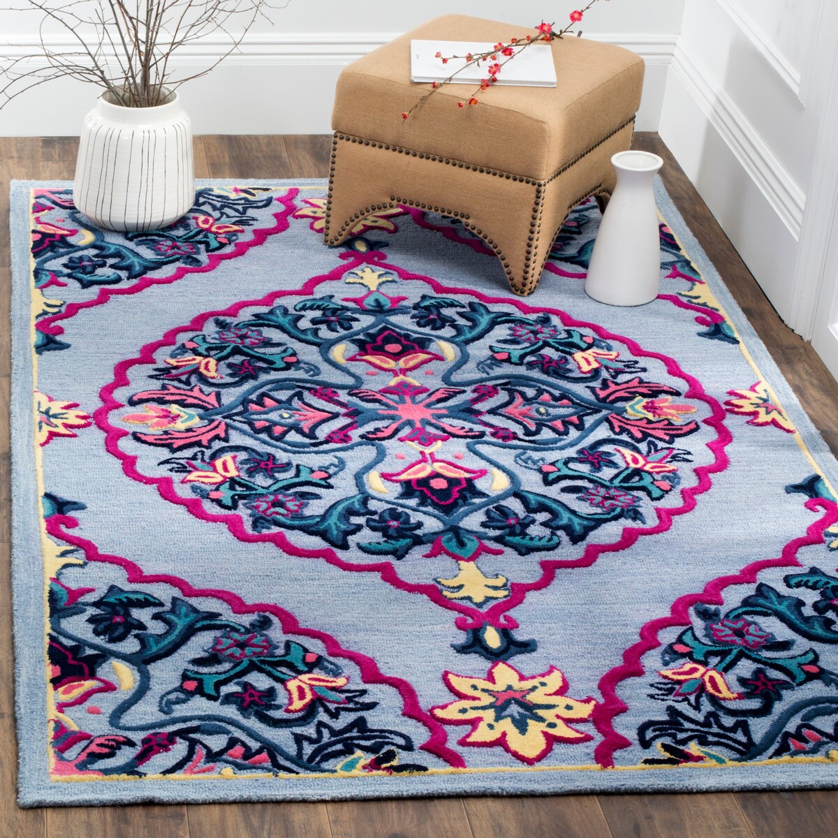 SAFAVIEH Handmade Bellagio Junie Medallion Wool Rug