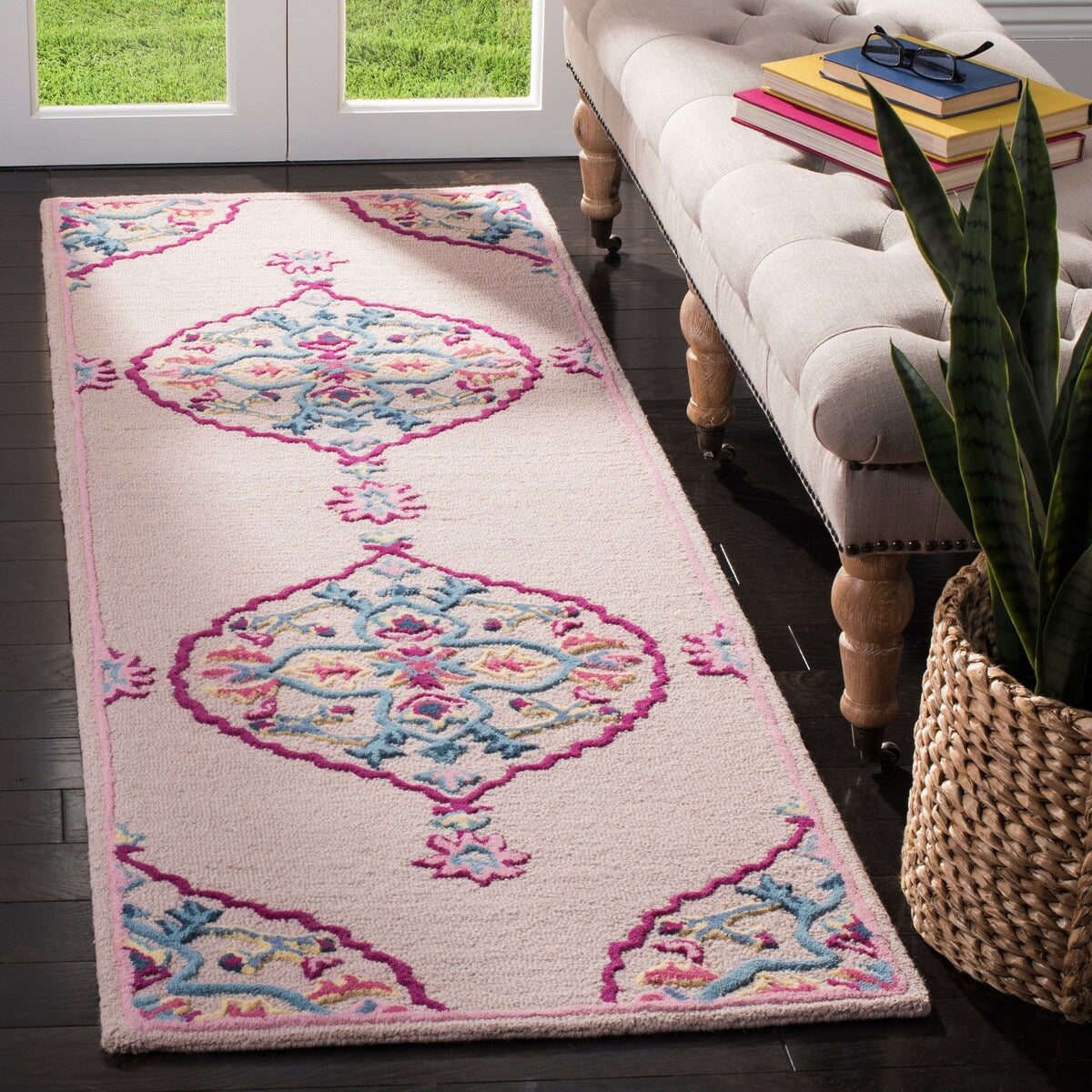 SAFAVIEH Handmade Bellagio Junie Medallion Wool Rug