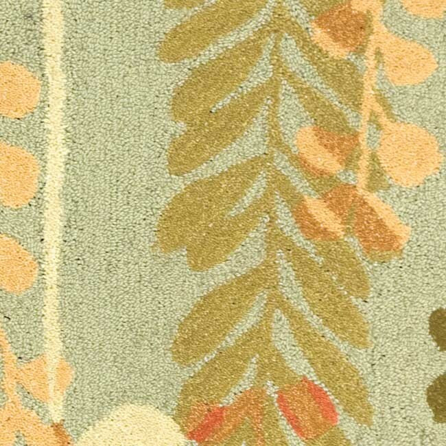 SAFAVIEH Handmade Berkeley Elaine Botanical Wool Rug