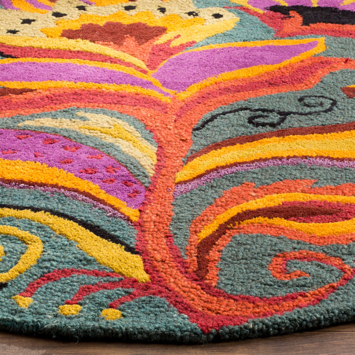 SAFAVIEH Handmade Blossom Aglae Modern Floral Wool Rug