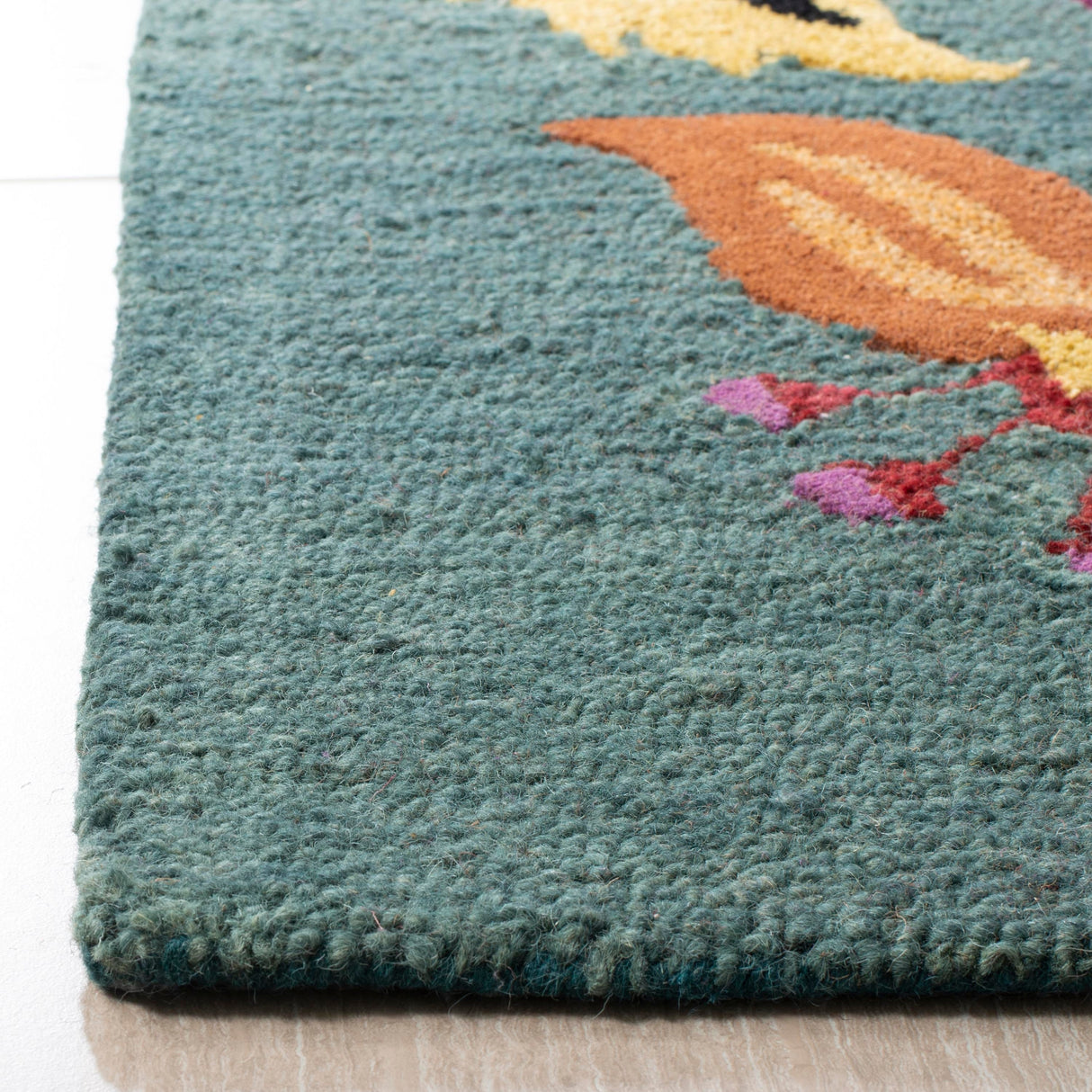 SAFAVIEH Handmade Blossom Aglae Modern Floral Wool Rug