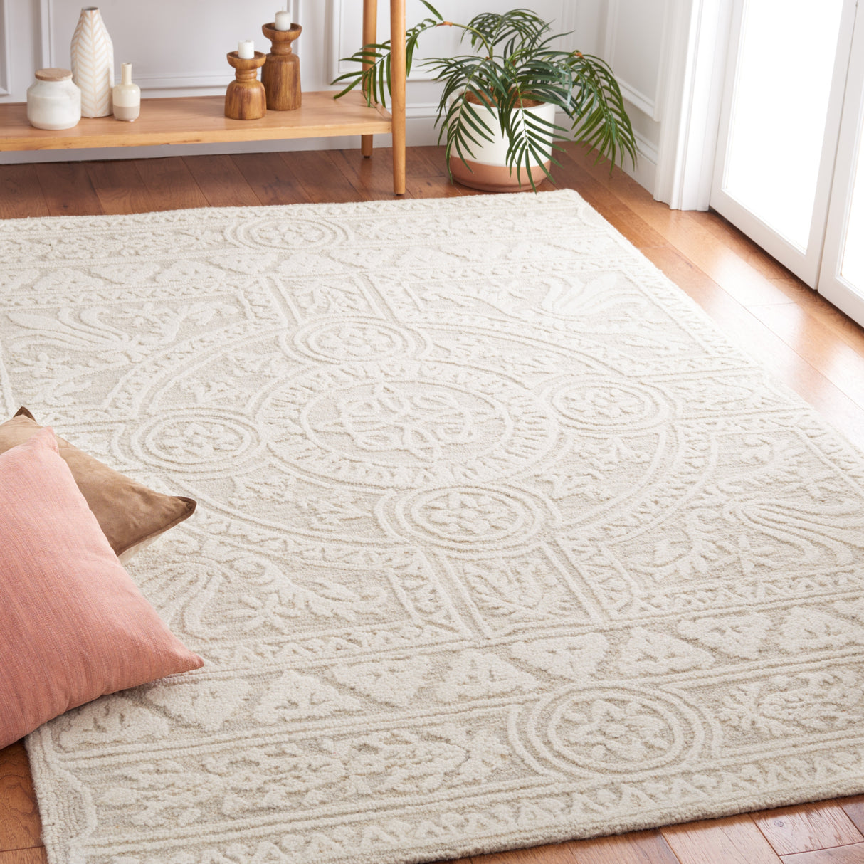 SAFAVIEH Handmade Blossom Alfina Modern Floral Wool Rug