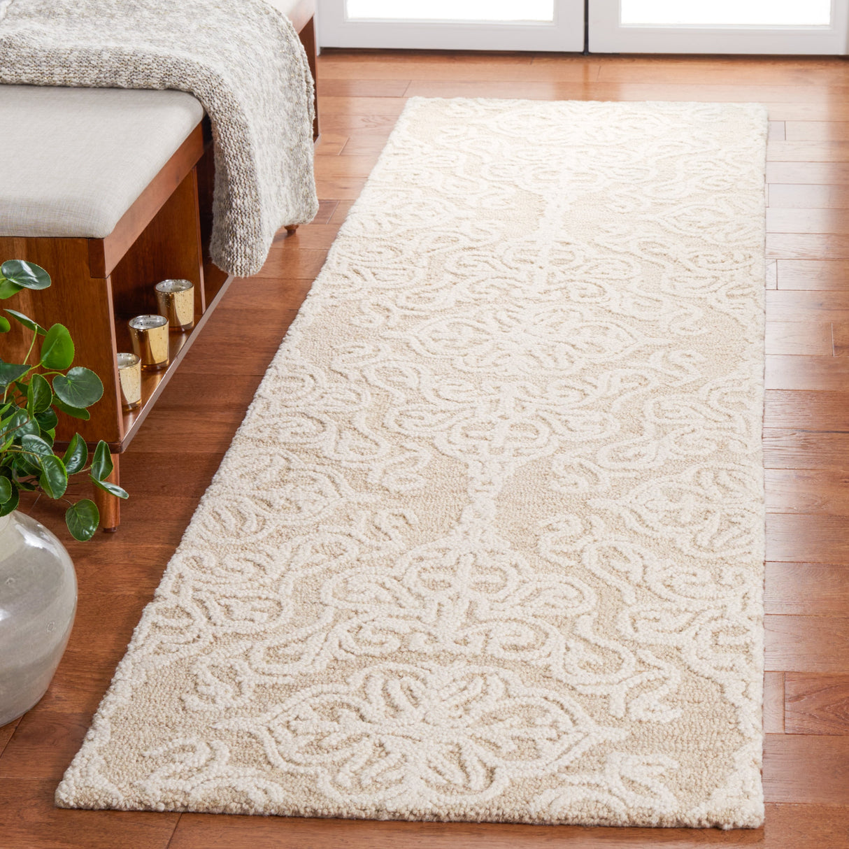 SAFAVIEH Handmade Blossom Cateluta Modern Floral Wool Rug