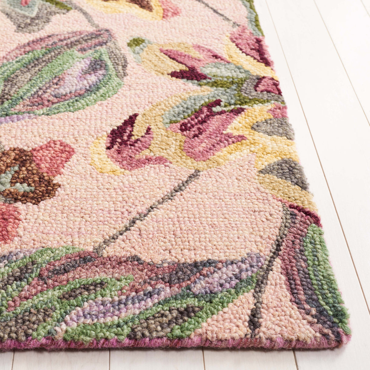 SAFAVIEH Handmade Blossom Clasien French Country Floral Wool Rug