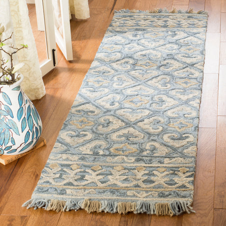 SAFAVIEH Handmade Blossom Dosta Modern Floral Wool Rug