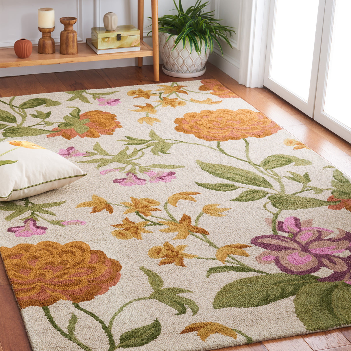 SAFAVIEH Handmade Blossom Hannelise Modern Floral Wool Rug