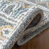 SAFAVIEH Handmade Blossom Julene Wool Rug