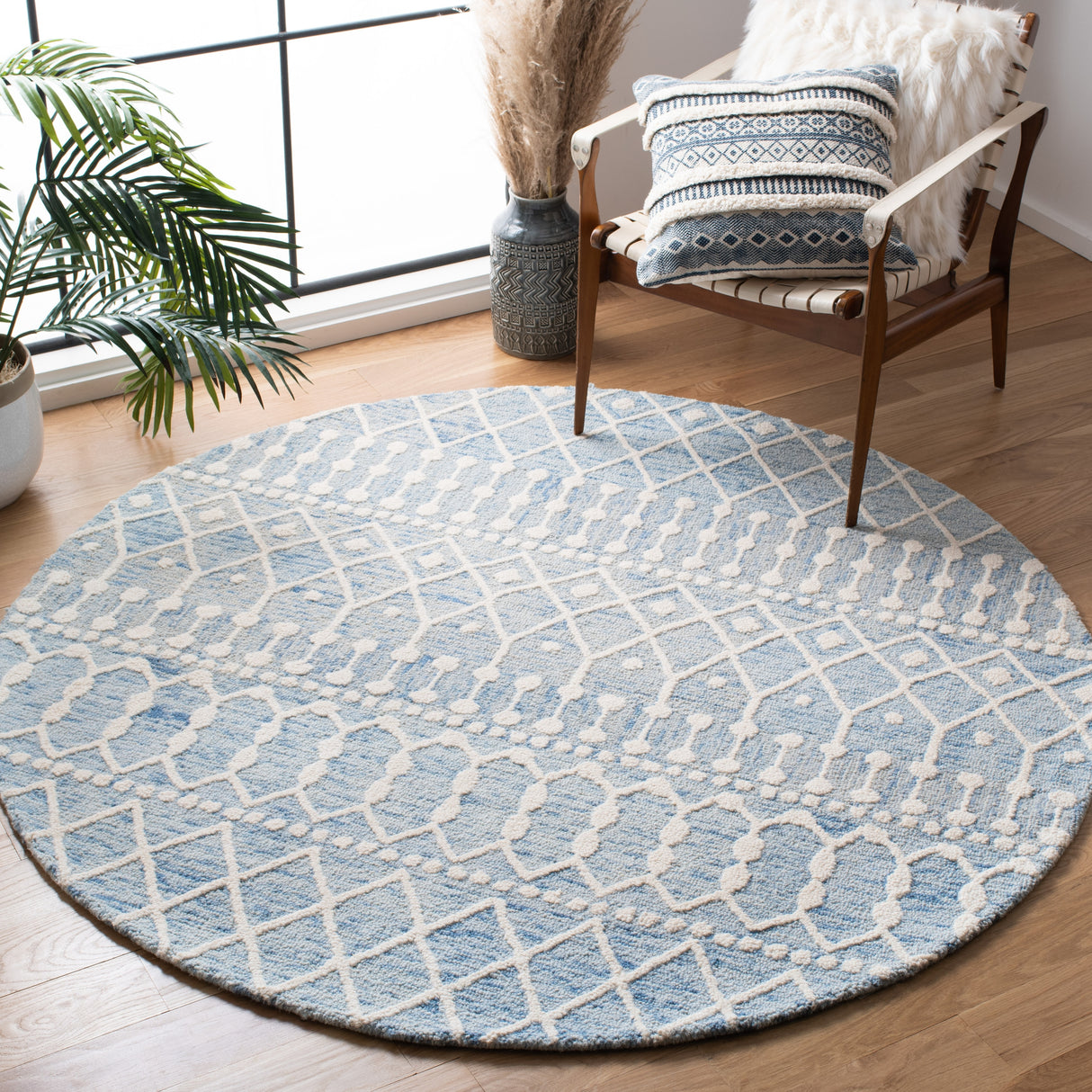 SAFAVIEH Handmade Blossom Orit Moroccan Wool Rug