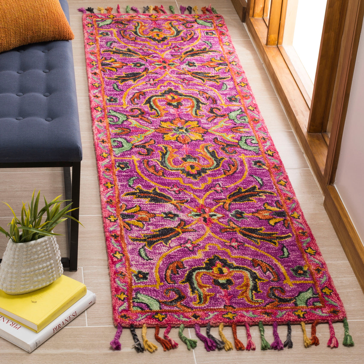 SAFAVIEH Handmade Blossom Sila Modern Floral Wool Rug