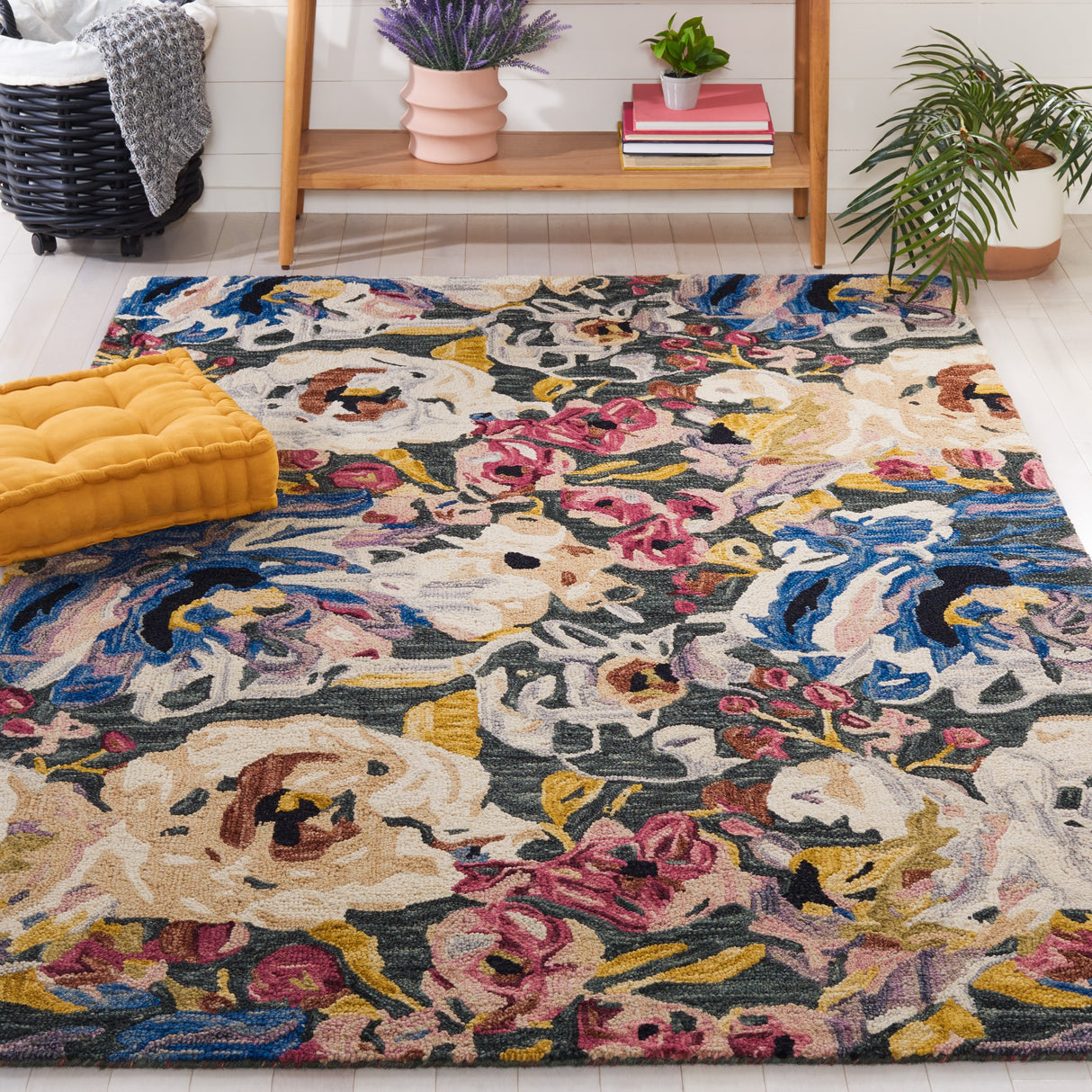 SAFAVIEH Handmade Blossom Stavroula French Country Floral Wool Rug