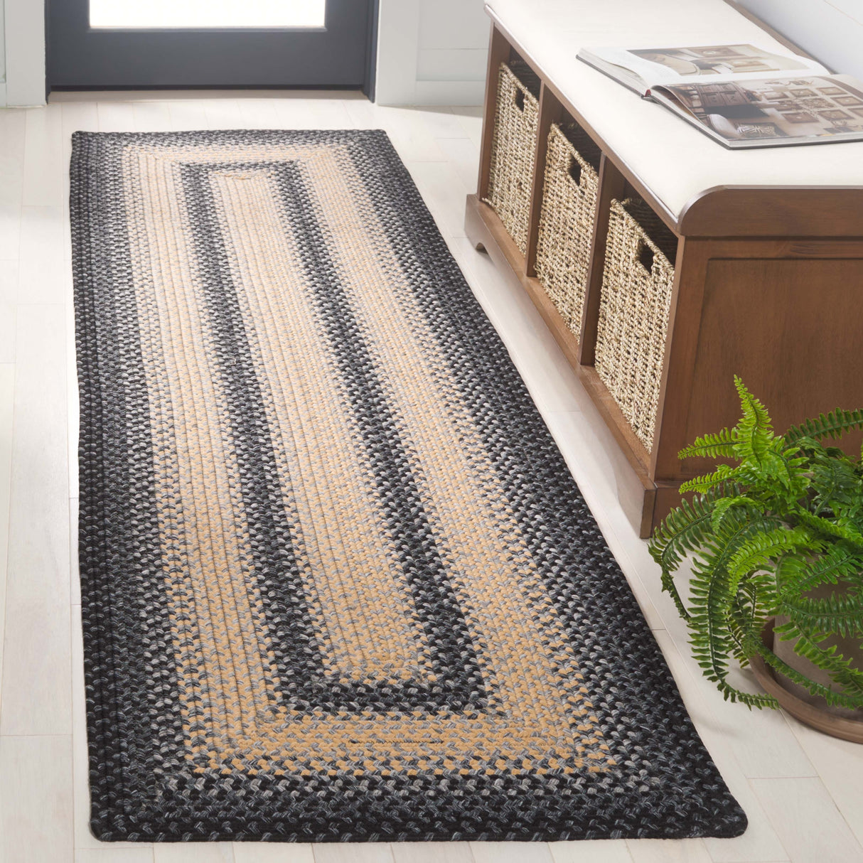 SAFAVIEH Handmade Braided Kita Country Rug