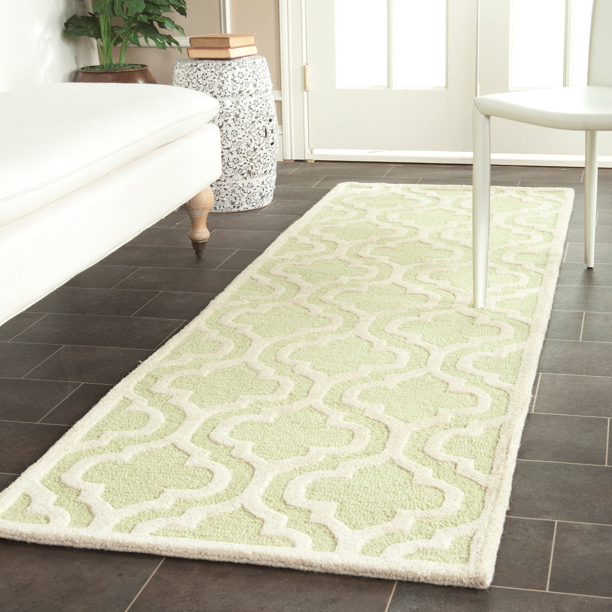 SAFAVIEH Handmade Cambridge Allana Modern Moroccan Wool Rug