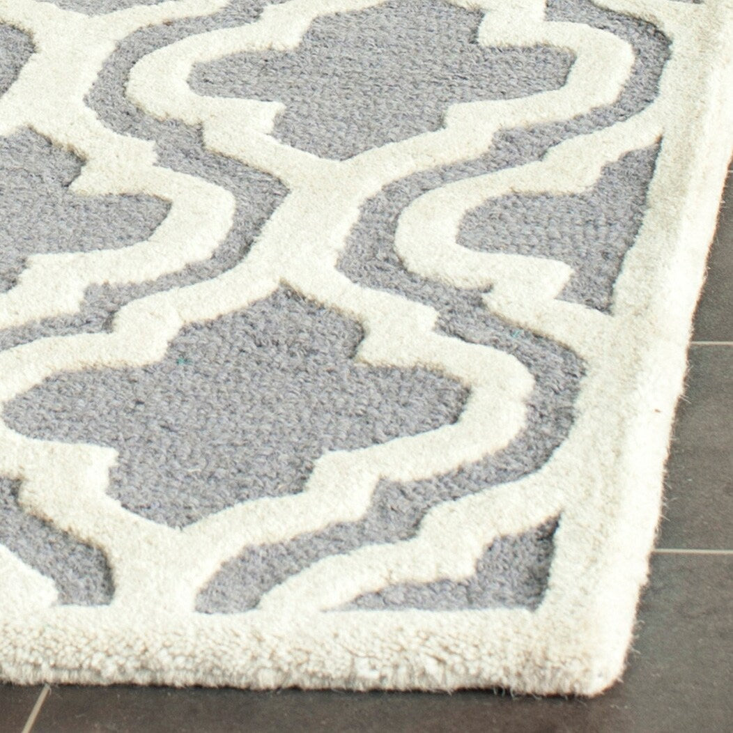 SAFAVIEH Handmade Cambridge Allana Modern Moroccan Wool Rug