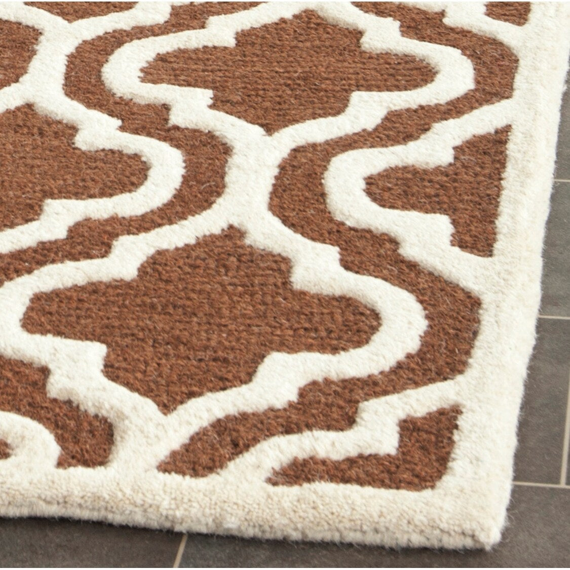 SAFAVIEH Handmade Cambridge Allana Modern Moroccan Wool Rug