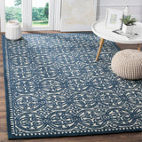 SAFAVIEH Handmade Cambridge Angiola Modern Moroccan Wool Rug