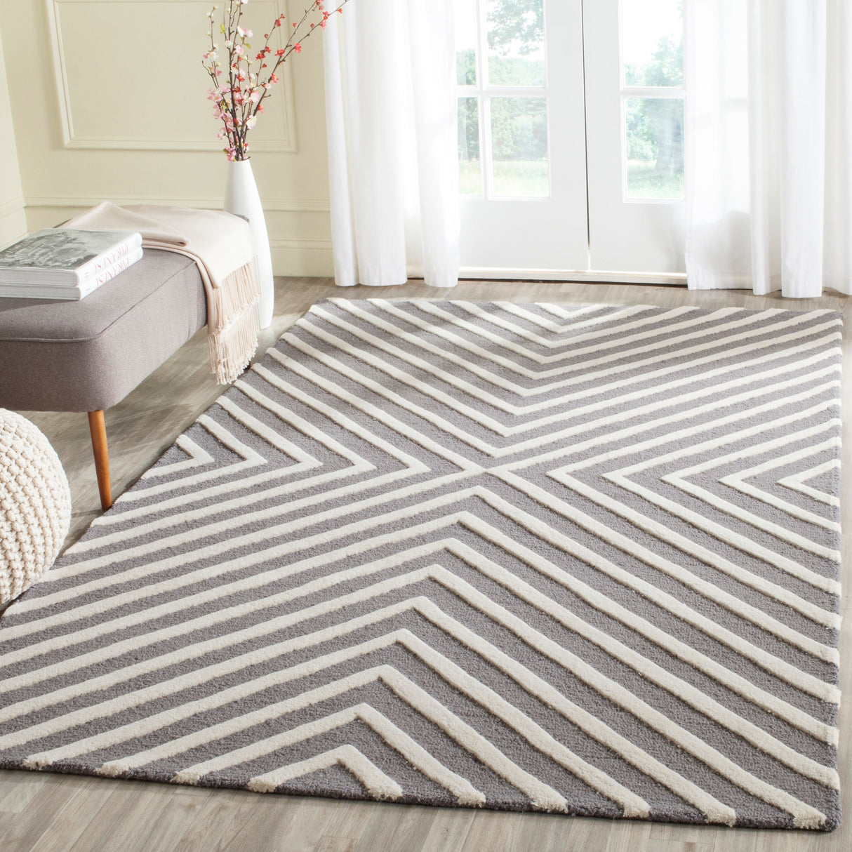 SAFAVIEH Handmade Cambridge Beke Modern Moroccan Wool Rug