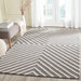 SAFAVIEH Handmade Cambridge Beke Modern Moroccan Wool Rug