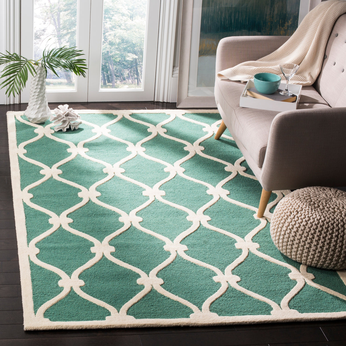 SAFAVIEH Handmade Cambridge Catharien Modern Moroccan Wool Rug