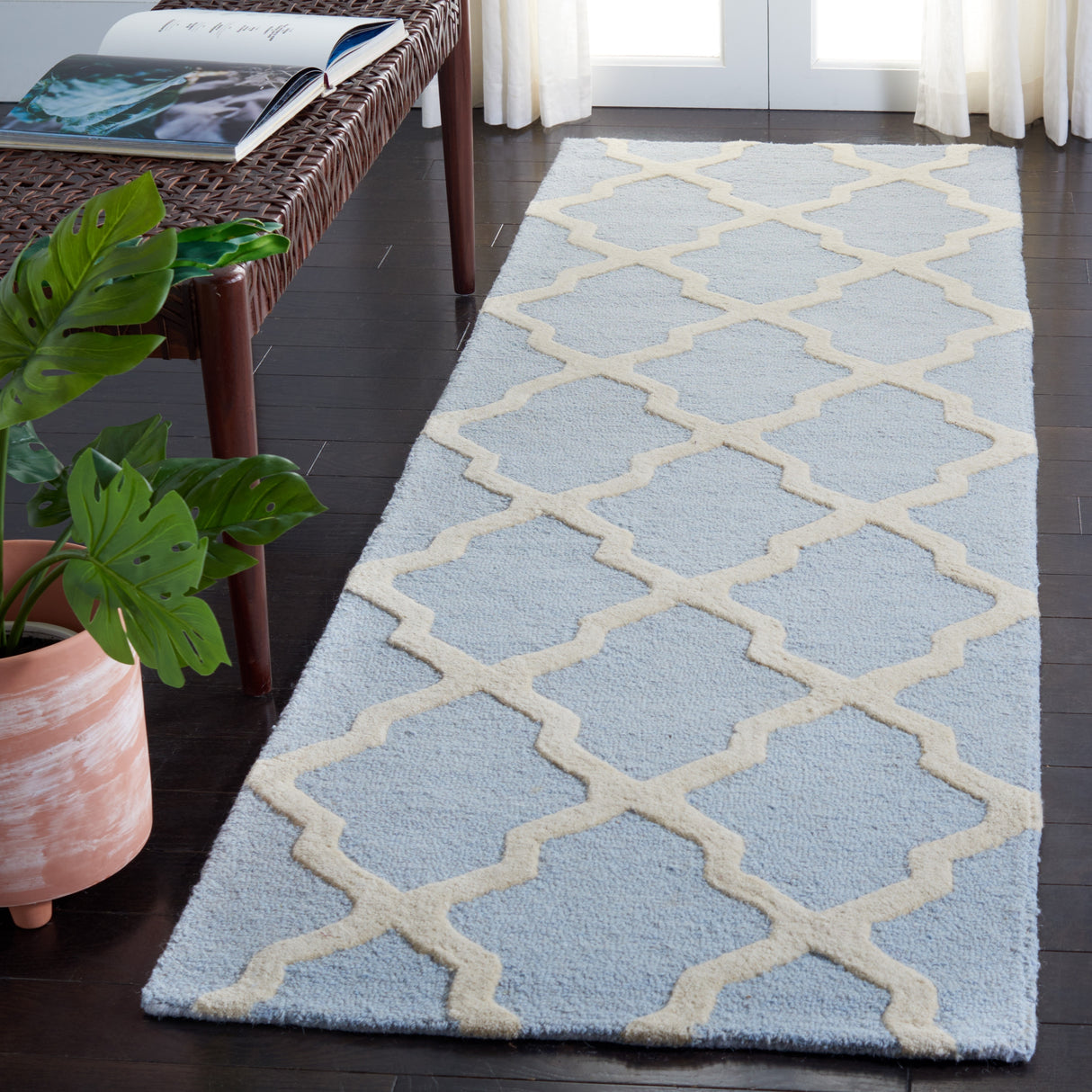 SAFAVIEH Handmade Cambridge Eirny Moroccan Trellis Wool Rug