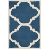 SAFAVIEH Handmade Cambridge Gullveig Modern Moroccan Wool Rug