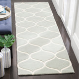 SAFAVIEH Handmade Cambridge Nenka Modern Wool Rug