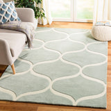 SAFAVIEH Handmade Cambridge Nenka Modern Wool Rug