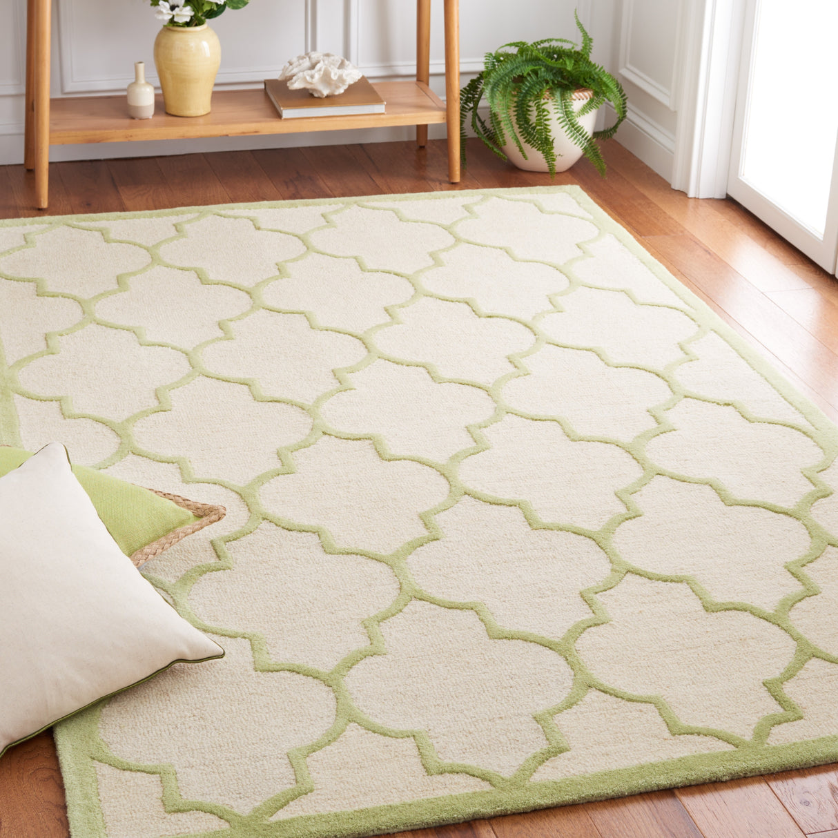 SAFAVIEH Handmade Cambridge Oddny Moroccan Trellis Wool Rug