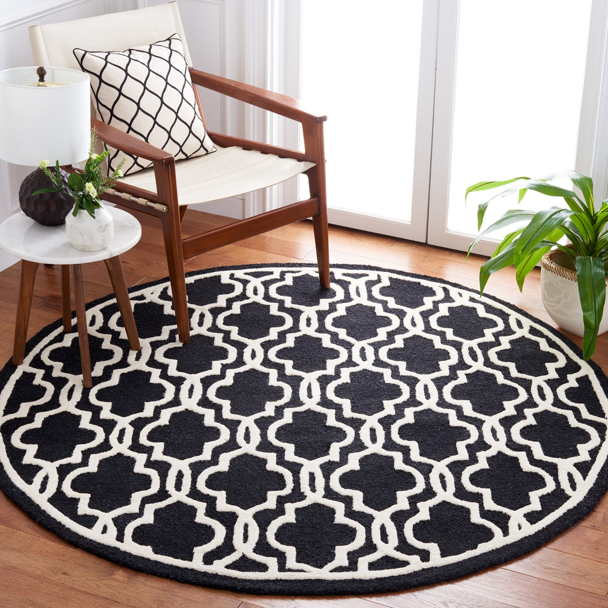 SAFAVIEH Handmade Cambridge Philine Geometric Wool Rug